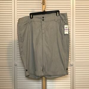 NWT Charter Club Stripe Pattern Mid-rise Bermuda Jean Shorts 18